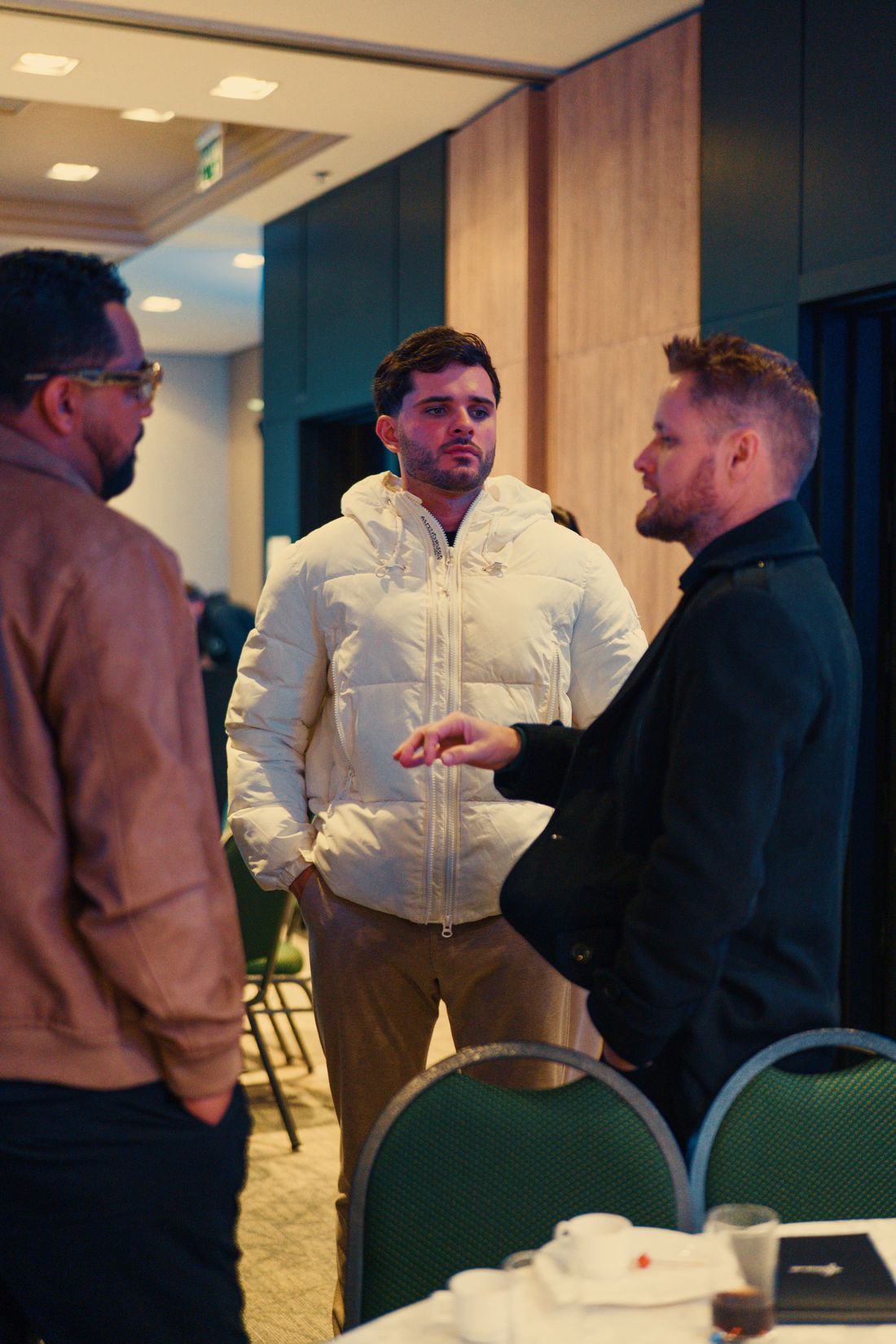 Thomas Macedo em conversa de bastidores em evento
